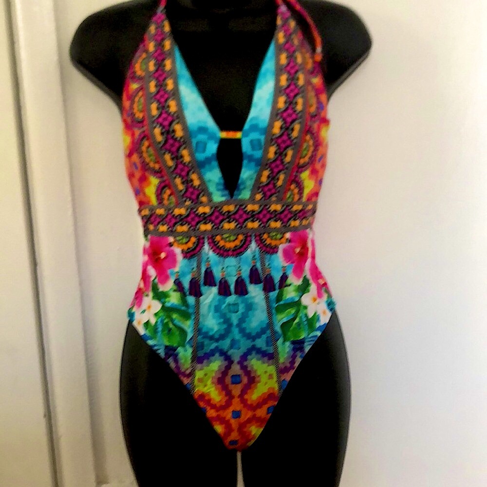 NWOT Gorgeous Nanette Lapore Swimsuit!